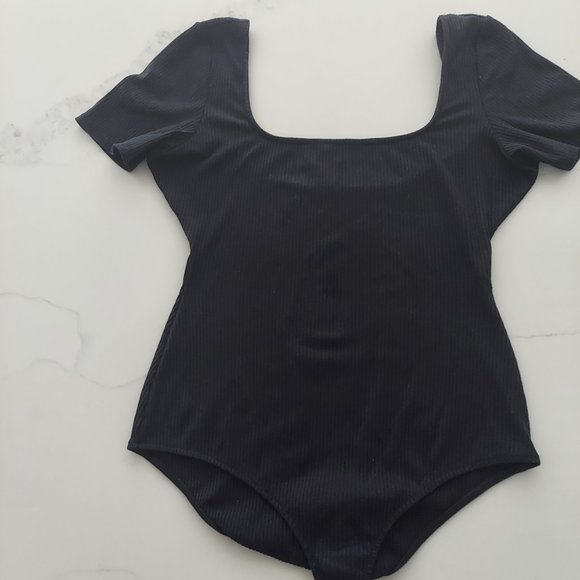 Sezane Coline Bodysuit Sz M in Black - Picture 4 of 5